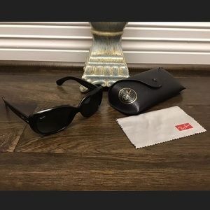 Ray Ban JACKIE OHH Sunglasses Italy RB4101 601 3N Black W/Case Wipe Cloth, Nice!